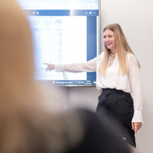 Businessporträt und Arbeitssituation bei Penne & Pabst Treuhand GmbH – Unternehmensfotografie von One More Picture.