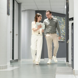 Businessporträt und Arbeitssituation bei Penne & Pabst Treuhand GmbH – Unternehmensfotografie von One More Picture.