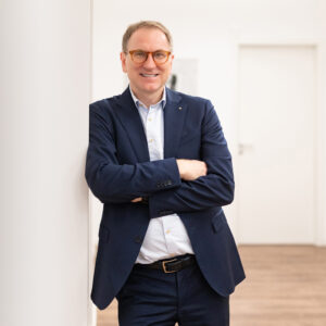 Businessporträt und Arbeitssituation bei Penne & Pabst Treuhand GmbH – Unternehmensfotografie von One More Picture.