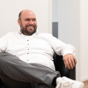 Businessporträt und Arbeitssituation bei Penne & Pabst Treuhand GmbH – Unternehmensfotografie von One More Picture.