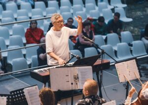 Musikerinnen und Musiker des Orchesters „Trotzdem“ beim Benefizkonzert in der Schlosskirche Weilburg